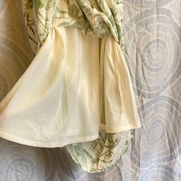 Floral Dress size small - Picture 10 of 12